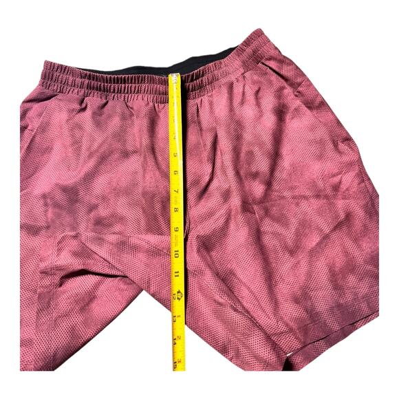Lululemon Channel Cross Swim Short "Shadow Mesh Vintage Plum Multi" men’s large - Picture 6 of 10